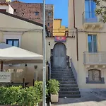 Castellano Home - Ursino